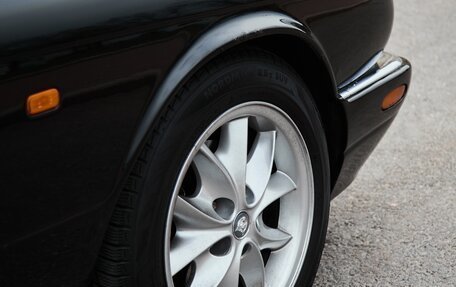 Jaguar XJ III (X350), 1999 год, 1 250 000 рублей, 7 фотография