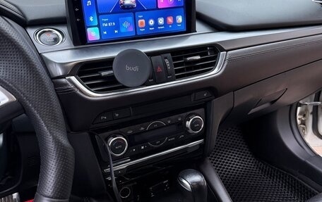 Mazda 6, 2015 год, 2 260 000 рублей, 16 фотография