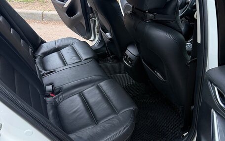 Mazda 6, 2015 год, 2 260 000 рублей, 26 фотография