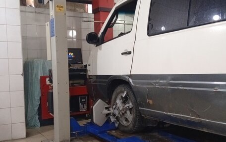 SsangYong Istana, 1999 год, 400 000 рублей, 2 фотография