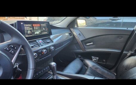 BMW 5 серия, 2005 год, 950 000 рублей, 6 фотография