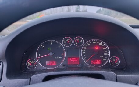 Audi A6, 2002 год, 300 000 рублей, 12 фотография