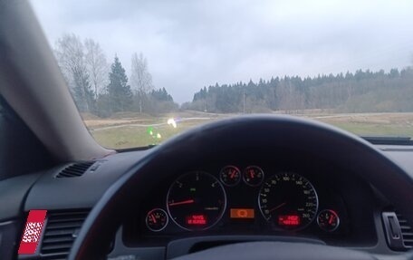 Audi A6, 2002 год, 300 000 рублей, 15 фотография