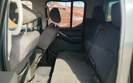 Nissan Navara (Frontier), 2006 год, 850 000 рублей, 9 фотография