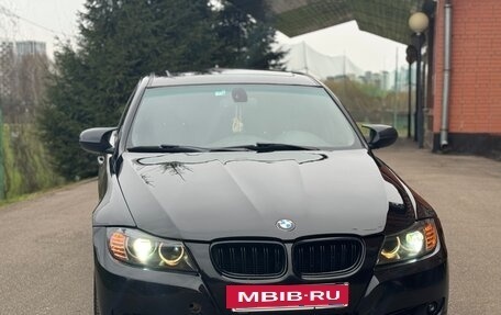 BMW 3 серия, 2010 год, 1 500 000 рублей, 2 фотография