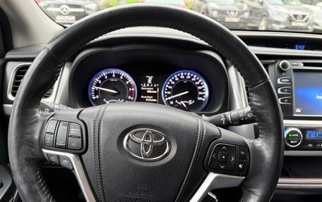 Toyota Highlander III, 2014 год, 3 400 000 рублей, 4 фотография