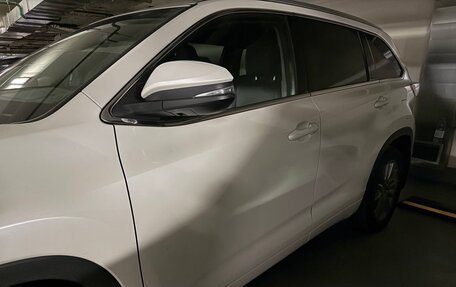 Toyota Highlander III, 2014 год, 3 400 000 рублей, 7 фотография