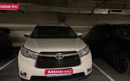 Toyota Highlander III, 2014 год, 3 400 000 рублей, 12 фотография