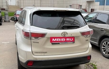 Toyota Highlander III, 2014 год, 3 400 000 рублей, 10 фотография