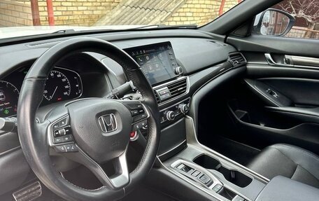 Honda Accord IX рестайлинг, 2017 год, 2 799 000 рублей, 15 фотография