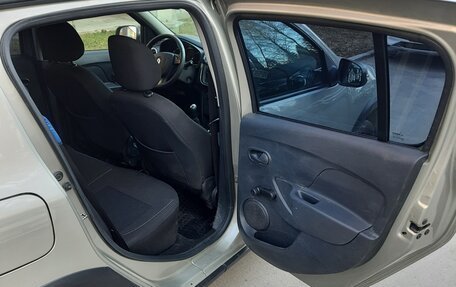 Renault Sandero II рестайлинг, 2018 год, 945 000 рублей, 27 фотография