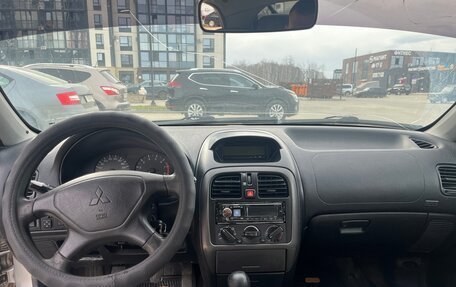 Mitsubishi Carisma I, 2003 год, 249 000 рублей, 7 фотография