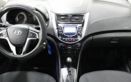 Hyundai Solaris II рестайлинг, 2011 год, 770 000 рублей, 17 фотография