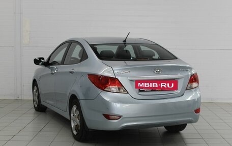 Hyundai Solaris II рестайлинг, 2011 год, 770 000 рублей, 10 фотография