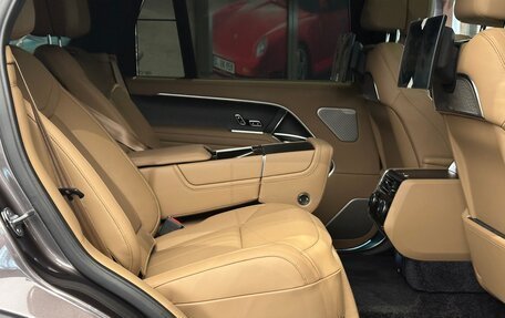 Land Rover Range Rover IV рестайлинг, 2026 год, 24 750 000 рублей, 13 фотография