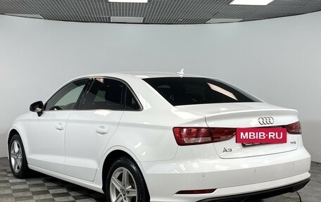 Audi A3, 2018 год, 1 600 000 рублей, 10 фотография