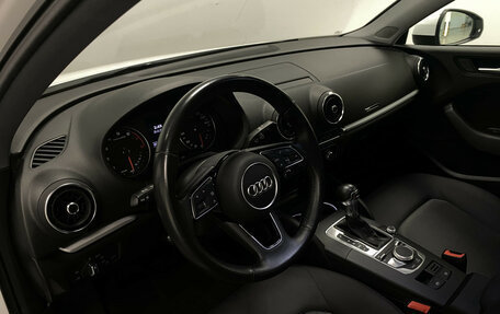 Audi A3, 2018 год, 1 600 000 рублей, 14 фотография