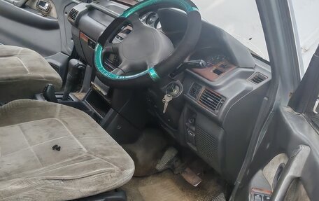 Mitsubishi Pajero III рестайлинг, 1995 год, 400 000 рублей, 11 фотография