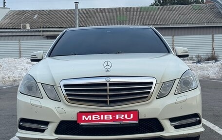 Mercedes-Benz E-Класс, 2011 год, 1 550 000 рублей, 1 фотография