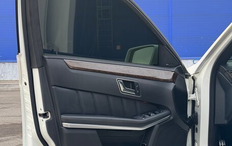 Mercedes-Benz E-Класс, 2011 год, 1 550 000 рублей, 10 фотография