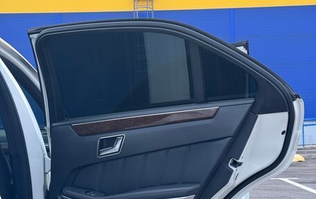 Mercedes-Benz E-Класс, 2011 год, 1 550 000 рублей, 13 фотография