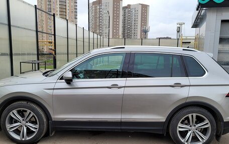 Volkswagen Tiguan II, 2018 год, 2 590 000 рублей, 9 фотография