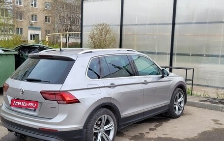 Volkswagen Tiguan II, 2018 год, 2 590 000 рублей, 5 фотография