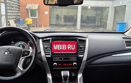 Mitsubishi Pajero Sport III рестайлинг, 2022 год, 4 100 000 рублей, 3 фотография