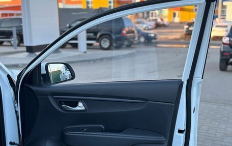 KIA Rio IV, 2020 год, 1 700 000 рублей, 8 фотография