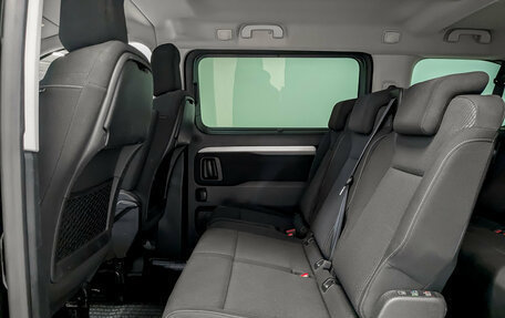 Peugeot Traveller I, 2021 год, 2 950 000 рублей, 13 фотография