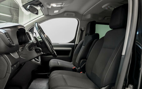 Peugeot Traveller I, 2021 год, 2 950 000 рублей, 22 фотография