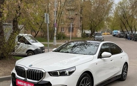 BMW 5 серия, 2023 год, 6 460 000 рублей, 1 фотография