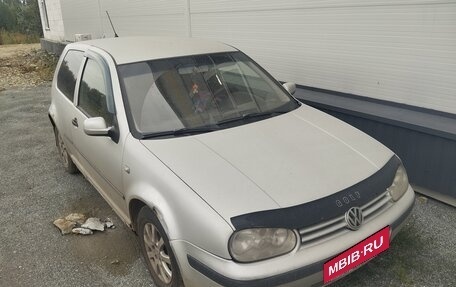 Volkswagen Golf IV, 2000 год, 130 000 рублей, 1 фотография