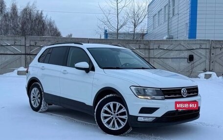 Volkswagen Tiguan II, 2017 год, 1 850 000 рублей, 2 фотография