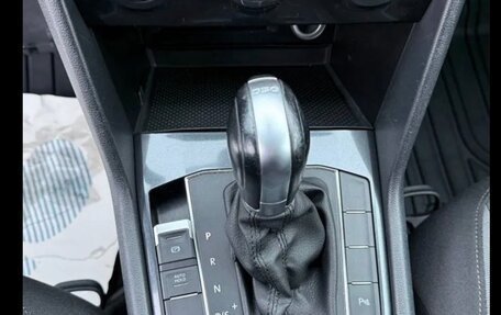 Volkswagen Tiguan II, 2017 год, 1 850 000 рублей, 4 фотография