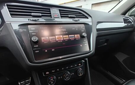 Volkswagen Tiguan II, 2020 год, 4 500 000 рублей, 16 фотография