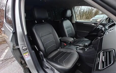 Volkswagen Tiguan II, 2020 год, 4 500 000 рублей, 34 фотография