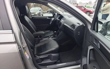 Volkswagen Tiguan II, 2020 год, 4 500 000 рублей, 37 фотография