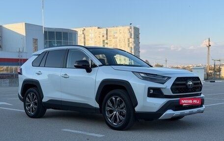 Toyota RAV4, 2024 год, 3 897 000 рублей, 3 фотография