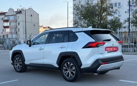 Toyota RAV4, 2024 год, 3 897 000 рублей, 7 фотография