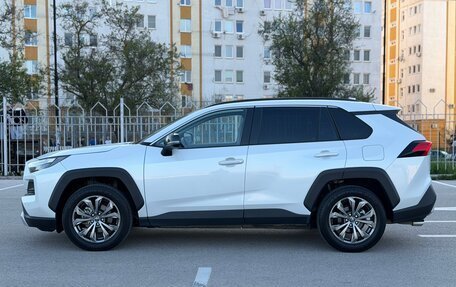Toyota RAV4, 2024 год, 3 897 000 рублей, 8 фотография