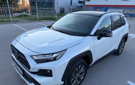 Toyota RAV4, 2024 год, 3 897 000 рублей, 9 фотография