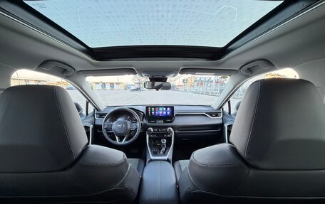 Toyota RAV4, 2024 год, 3 897 000 рублей, 17 фотография