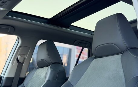 Toyota RAV4, 2024 год, 3 897 000 рублей, 23 фотография