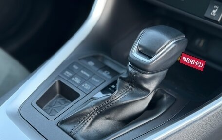 Toyota RAV4, 2024 год, 3 897 000 рублей, 33 фотография