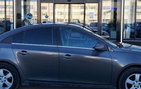 Chevrolet Cruze II, 2010 год, 499 999 рублей, 12 фотография