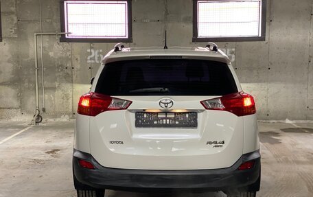 Toyota RAV4, 2015 год, 2 050 000 рублей, 7 фотография