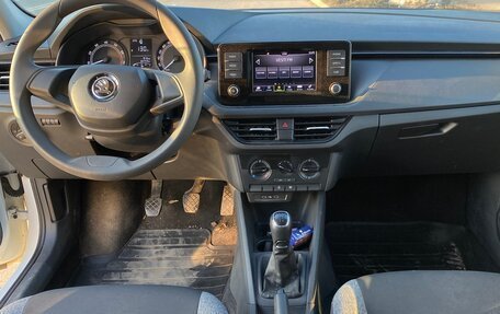 Skoda Rapid II, 2020 год, 1 300 000 рублей, 7 фотография