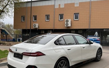 BMW 5 серия, 2023 год, 6 460 000 рублей, 5 фотография