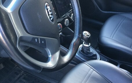 KIA Rio III рестайлинг, 2015 год, 530 000 рублей, 5 фотография